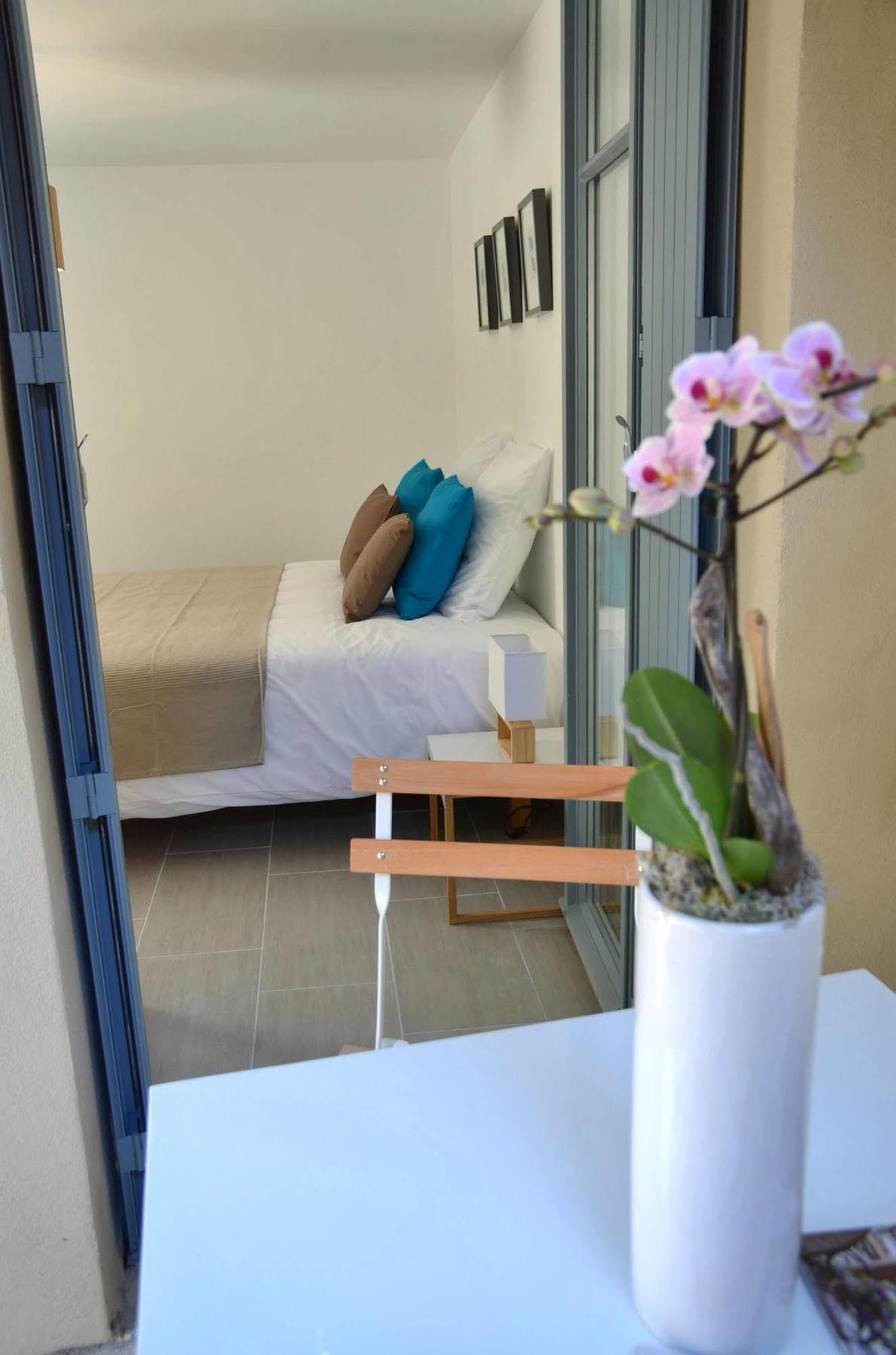 Le Clos Des Salins Тулуза Екстериор снимка