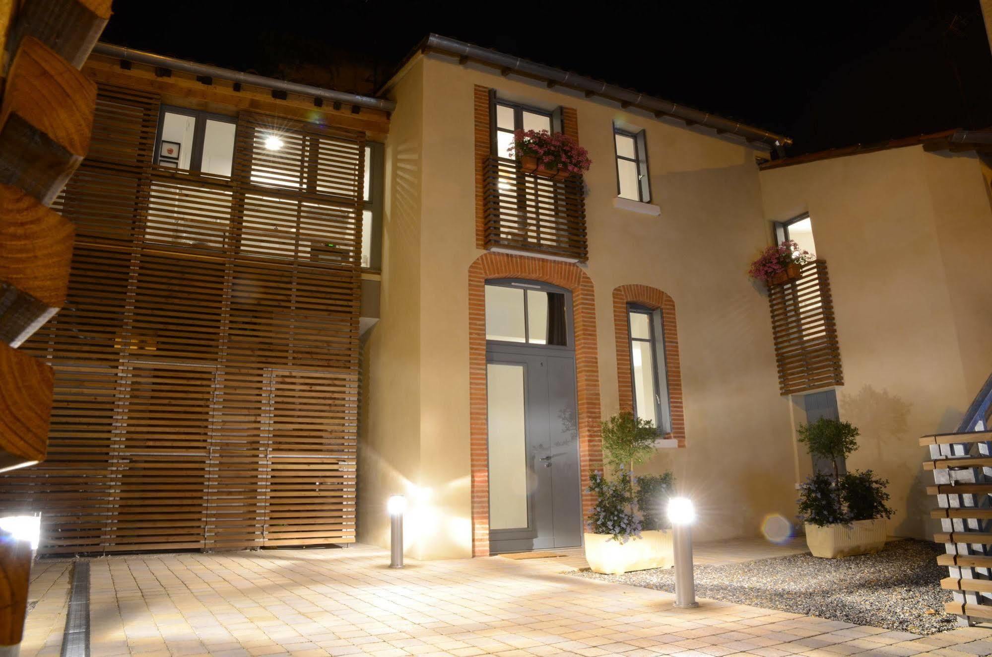 Le Clos Des Salins Тулуза Екстериор снимка